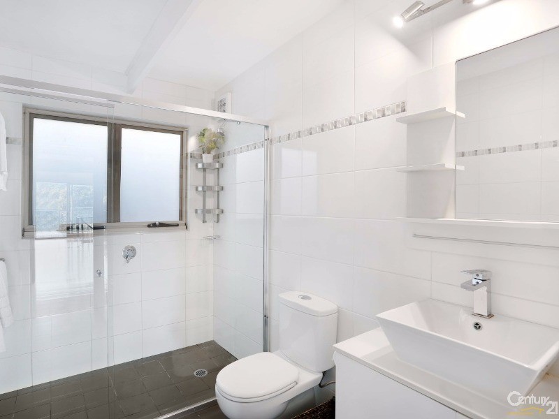 2 Gore Avenue, Kirrawee NSW 2232