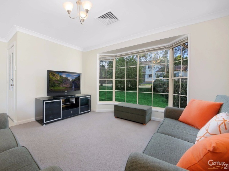 2/10 Dameeli Avenue, Kirrawee NSW 2232