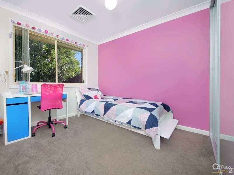 2/10 Dameeli Avenue, Kirrawee NSW 2232