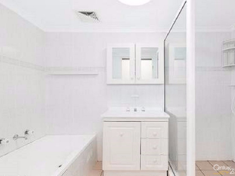 21/10 Warburton Street, Gymea NSW 2227