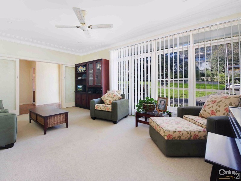 135 Grays Point Road, Grays Point NSW 2232