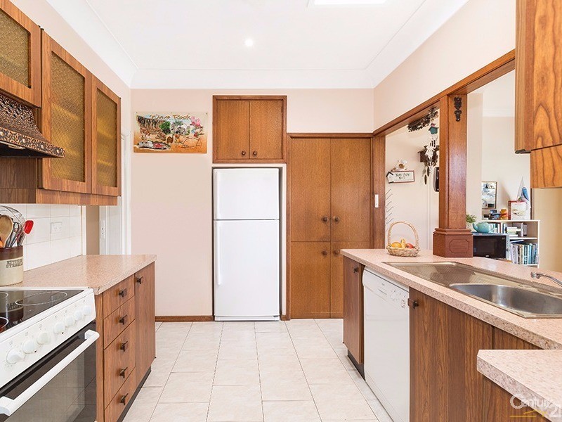11 Kanning Avenue, Gymea Bay NSW 2227