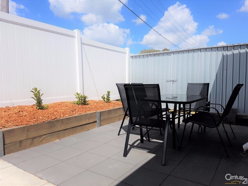 37 Manchester Rd, Gymea NSW 2227