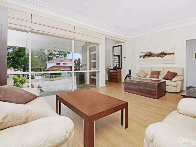 19 Erang Avenue, Kirrawee NSW 2232