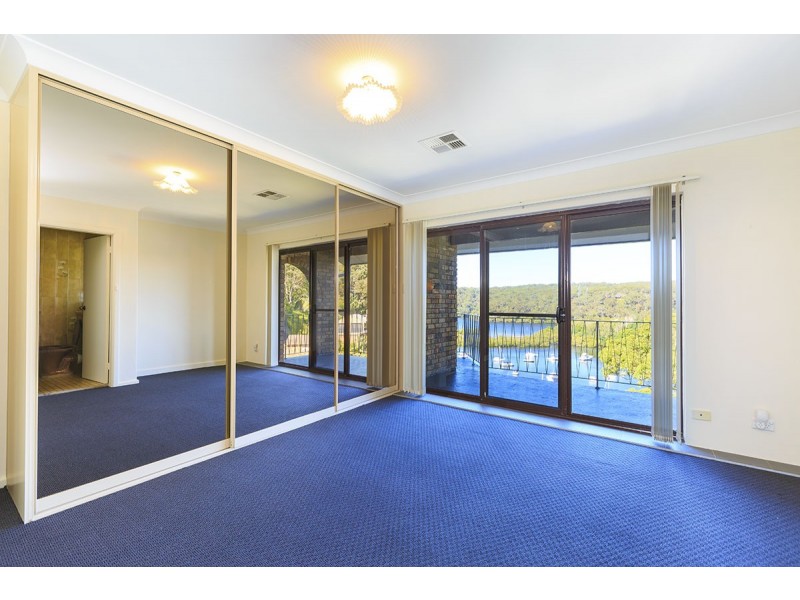 70 Mansion Point Rd, Grays Point NSW 2232