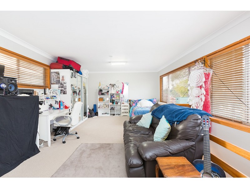 60 Easton Avenue, Sylvania NSW 2224