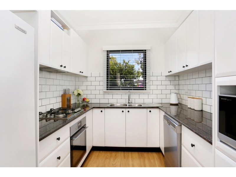 2/17-21 Clements Parade, Kirrawee NSW 2232