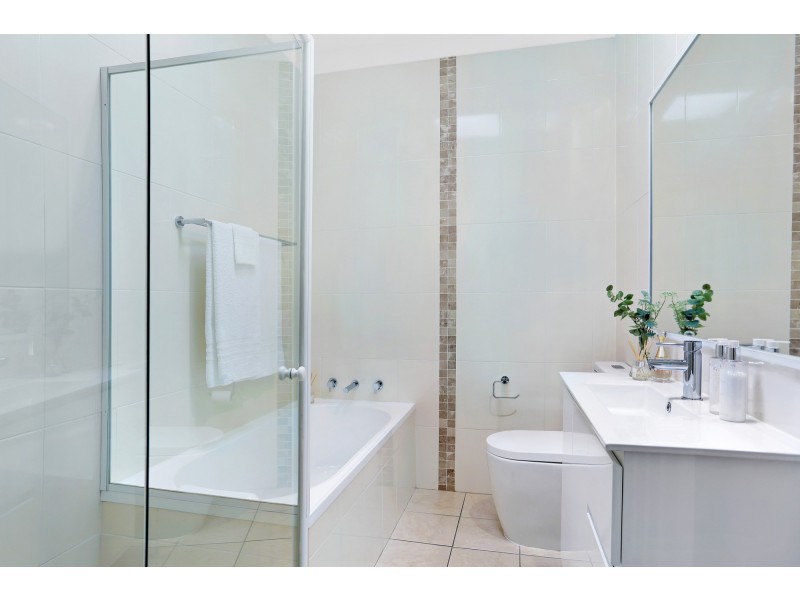 2/17-21 Clements Parade, Kirrawee NSW 2232