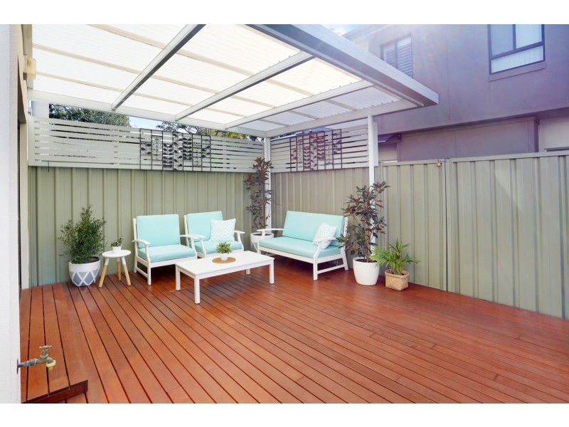 2/17-21 Clements Parade, Kirrawee NSW 2232