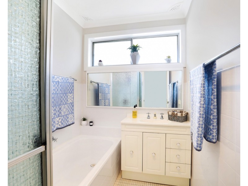 59 Johnston Avenue, Kirrawee NSW 2232