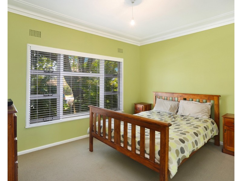 356 The Boulevarde, Kirrawee NSW 2232