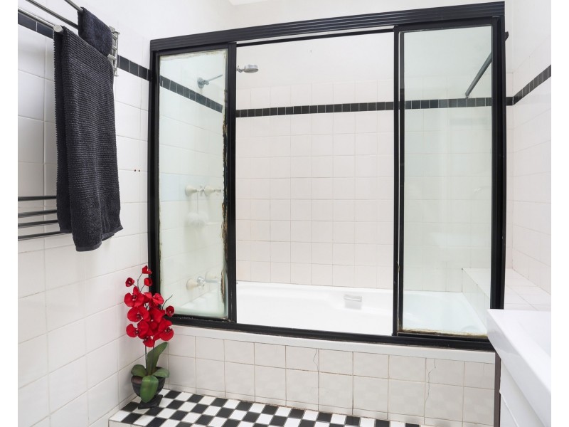 356 The Boulevarde, Kirrawee NSW 2232