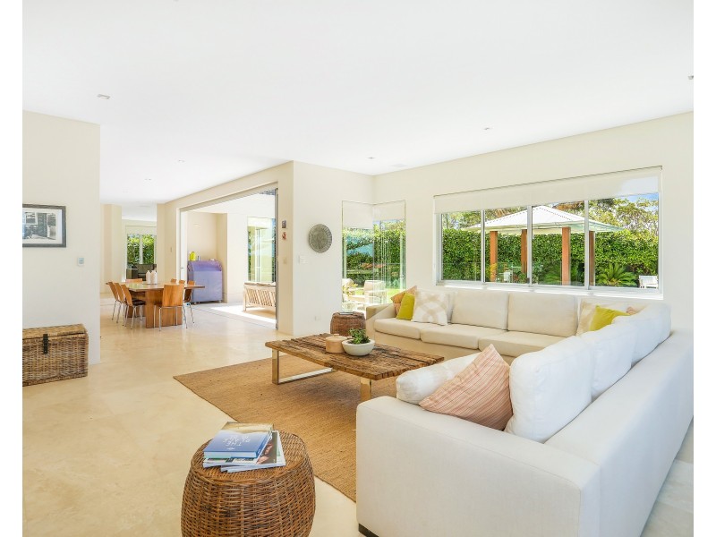 126 Ellesmere Road, Gymea Bay NSW 2227