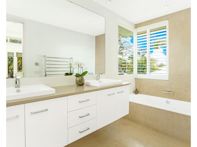 126 Ellesmere Road, Gymea Bay NSW 2227