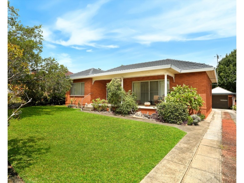 14 Bonnie View Street, Gymea NSW 2227