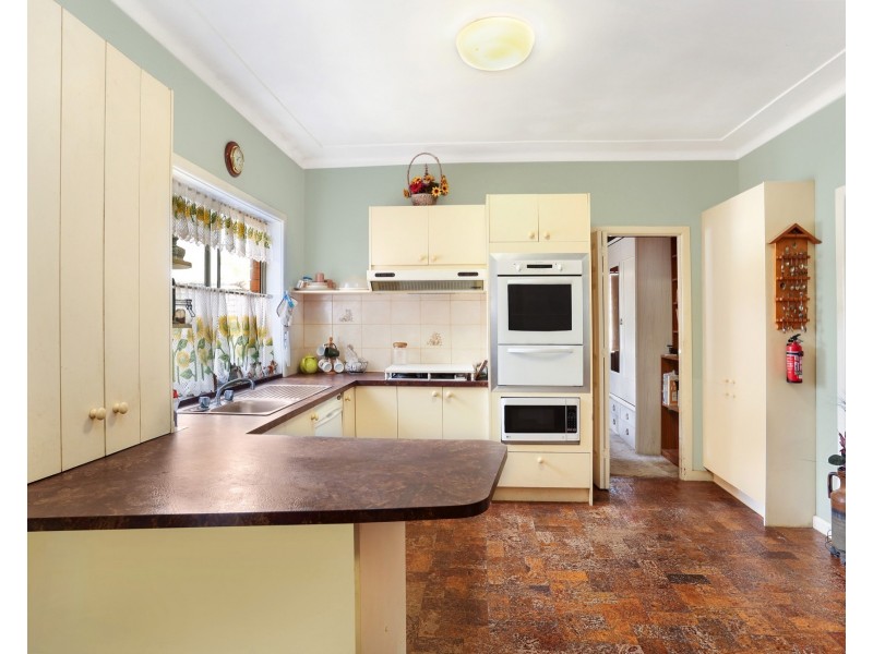 14 Bonnie View Street, Gymea NSW 2227