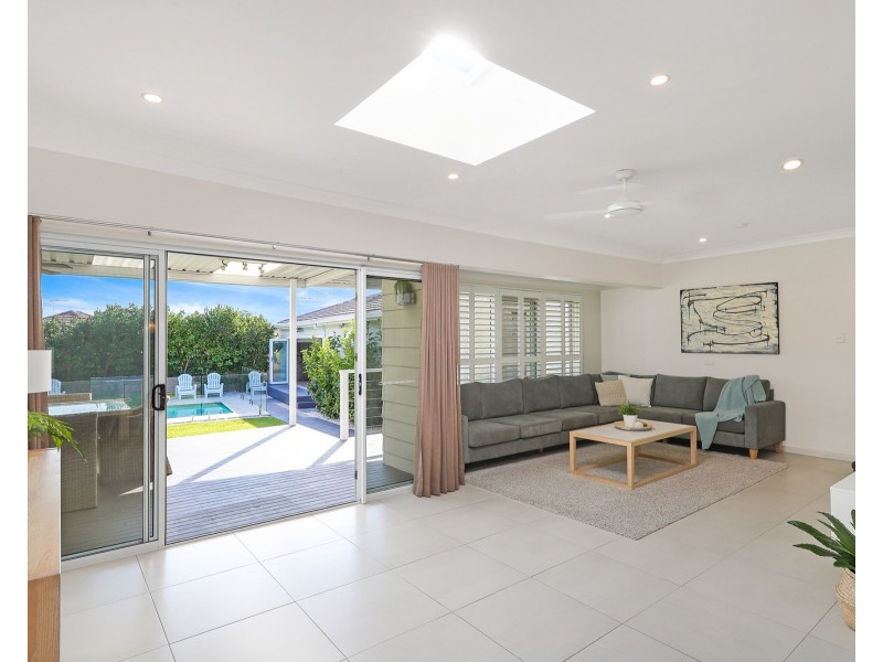 241 Gymea Bay Road, Gymea Bay NSW 2227