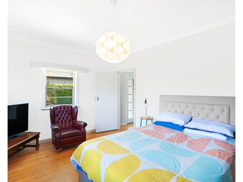 262 Gymea Bay Road, Gymea Bay NSW 2227