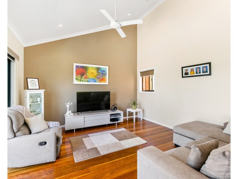 10 Flat Rock Road, Gymea Bay NSW 2227