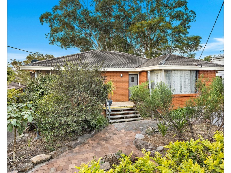 7 Stirling Avenue, Kirrawee NSW 2232