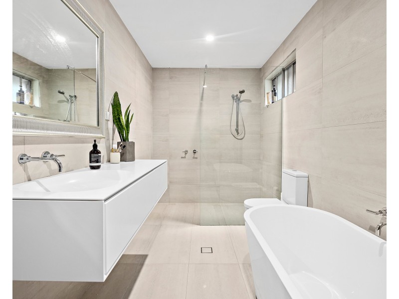 7 Stirling Avenue, Kirrawee NSW 2232