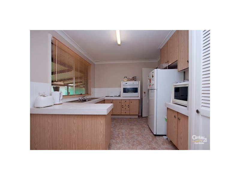 8 Gladstone Pde, Riverstone NSW 2765