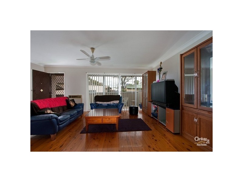 8 Gladstone Pde, Riverstone NSW 2765