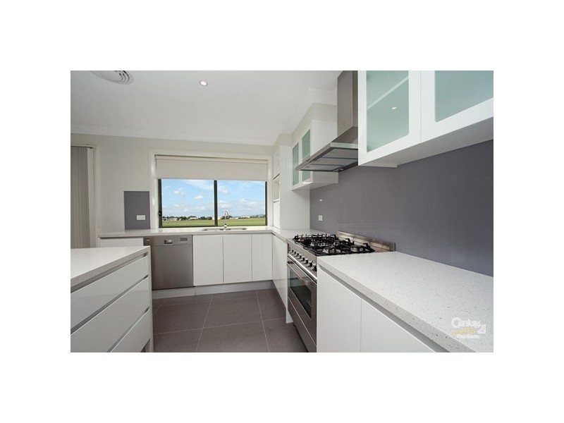 5 Conrad Rd, The Ponds NSW 2769