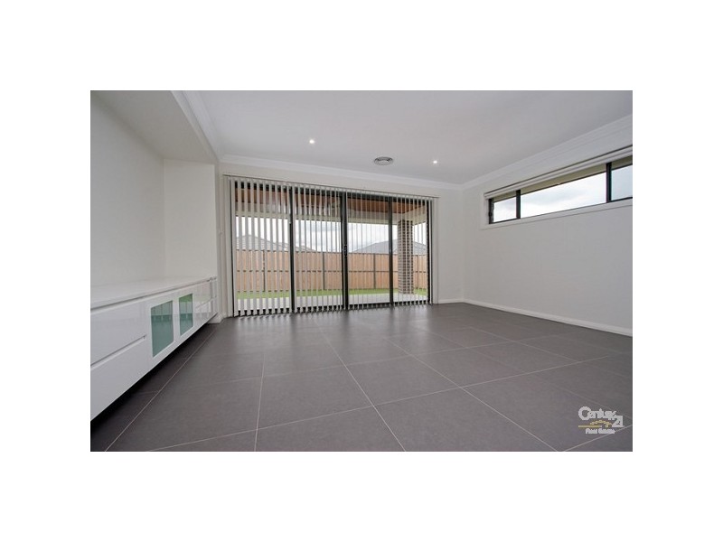 5 Conrad Rd, The Ponds NSW 2769