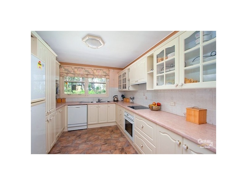 6 Ashford Rd, Vineyard NSW 2765