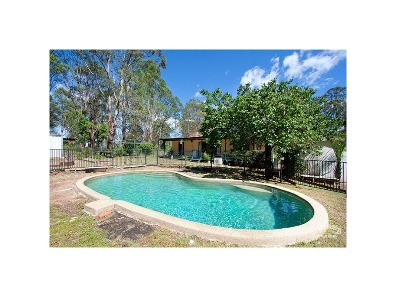 6 Ashford Rd, Vineyard NSW 2765