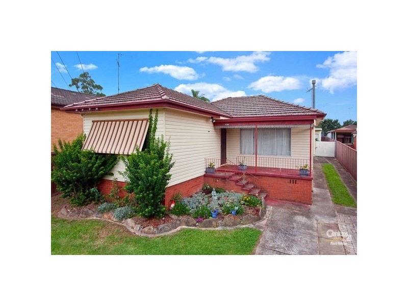 37 Woods St, Riverstone NSW 2765