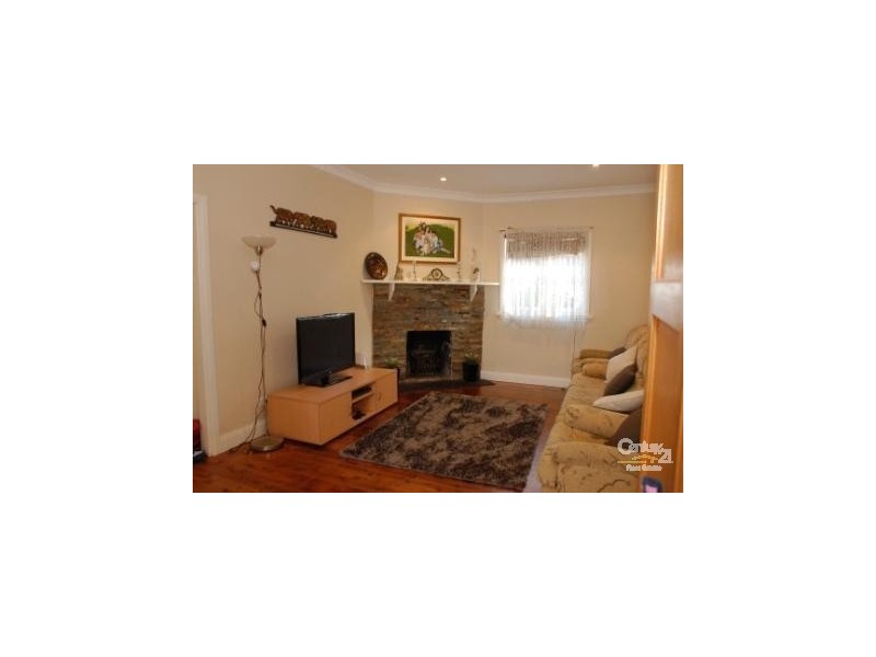 5 Elizabeth St, Riverstone NSW 2765