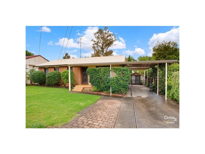 23 Robinson St, Riverstone NSW 2765