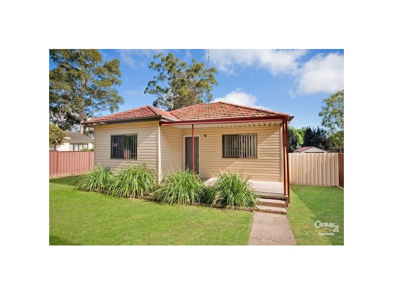 9 Gladstone Pde, Riverstone NSW 2765