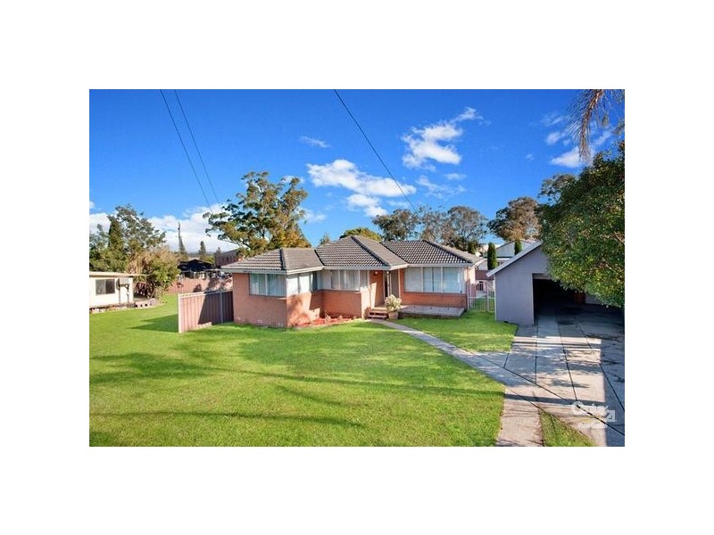 12 Bourke St, Riverstone NSW 2765