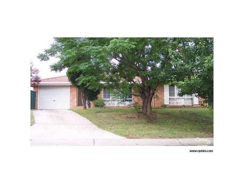 12 Toomey Crescent, Quakers Hill NSW 2763
