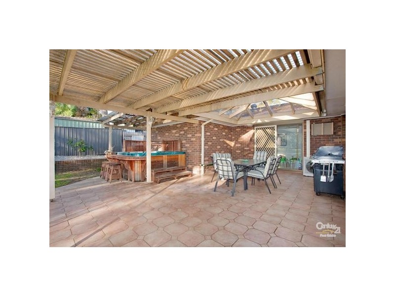 6 Oleander Cres, Riverstone NSW 2765
