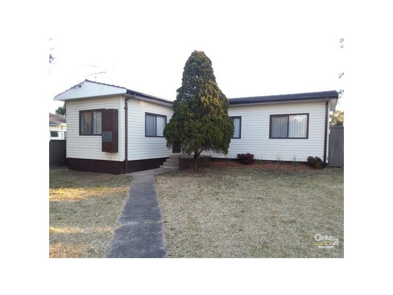 28 Hamilton St, Riverstone NSW 2765