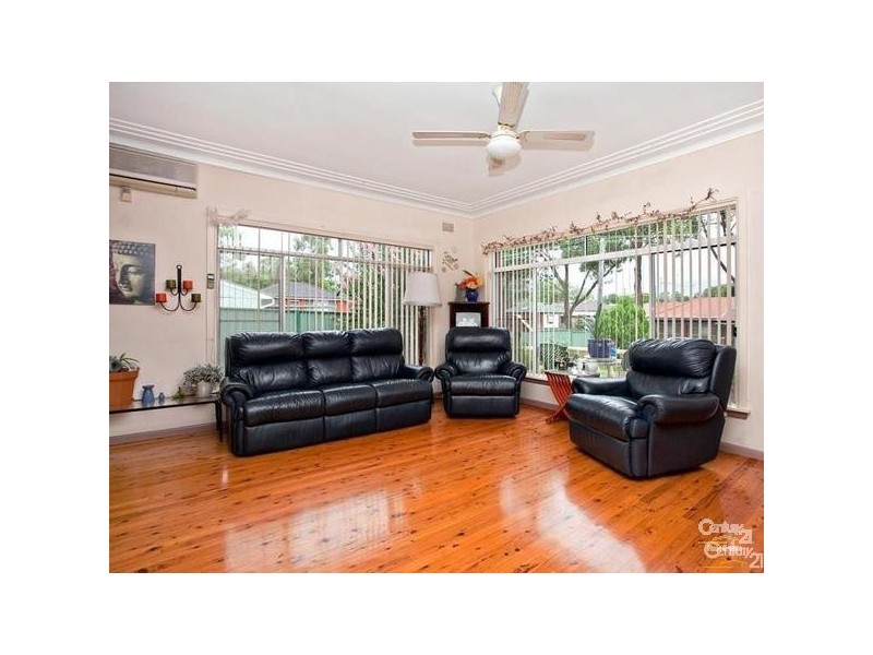2 King St, Riverstone NSW 2765