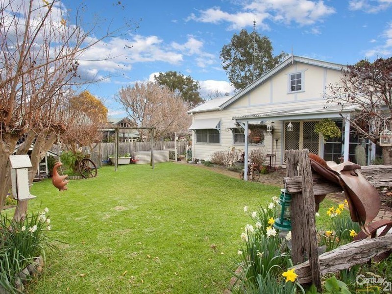 8 Regent Street, Riverstone NSW 2765