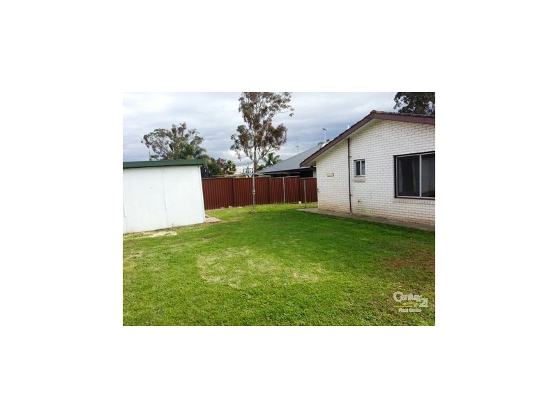 8 Gladstone Street, Riverstone NSW 2765