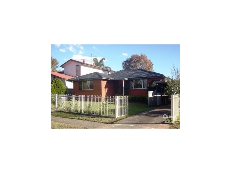 17 Agra Pl, Riverstone NSW 2765