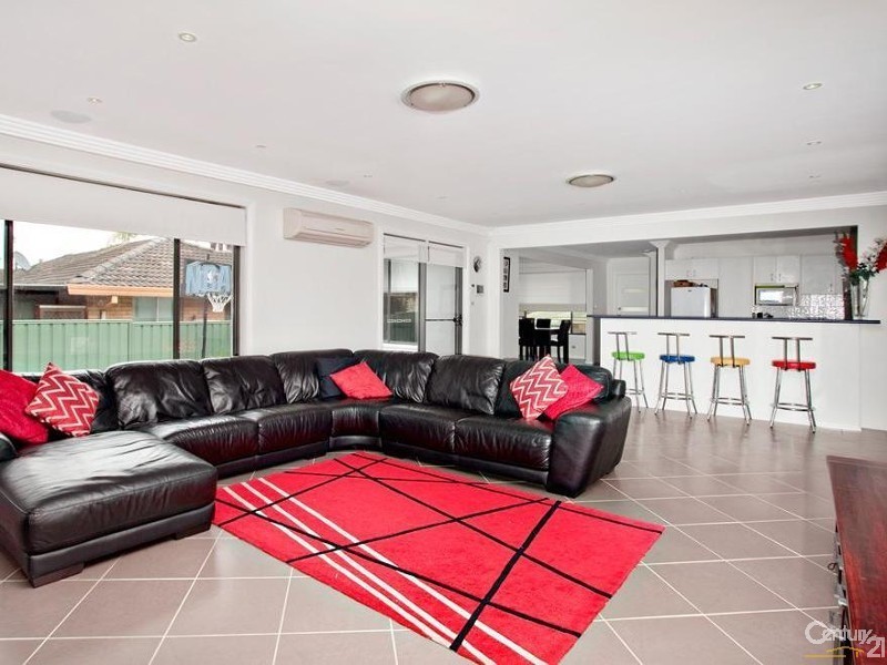 12 Mahony Rd, Riverstone NSW 2765