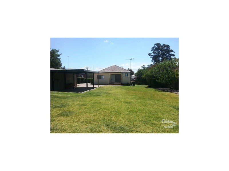 53 Castlereagh St, Riverstone NSW 2765