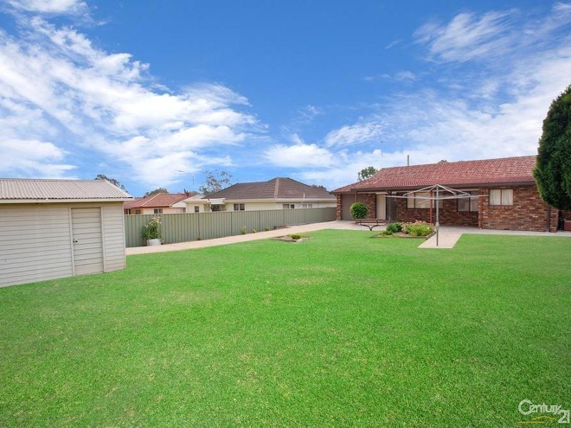 44 Gladstone pde, Riverstone NSW 2765