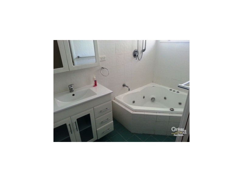 7 James St, Riverstone NSW 2765