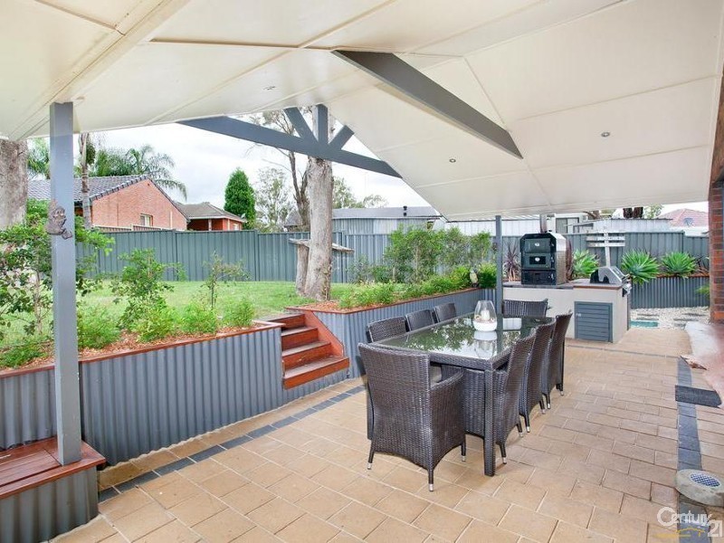 2 Oleander Cres, Riverstone NSW 2765