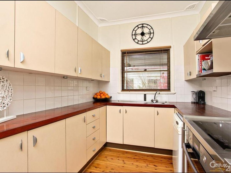 60 Gladstone Pde, Riverstone NSW 2765