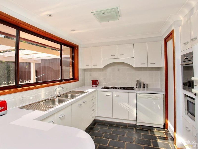 35 Camilleri Ave, Quakers Hill NSW 2763